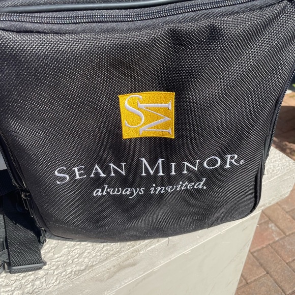 Wine bottle mover - Picture 4 of 13